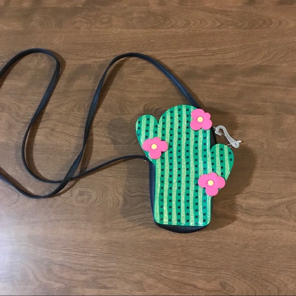 Handbags - Cactus small crossbody NWOT